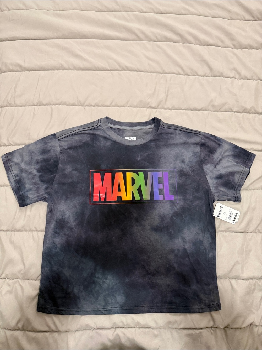 🫶🏼3 for $12!!🫶🏼Marvel Black Tie-Dye Crop Tee with Rainbow Logo